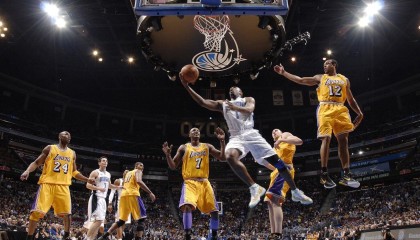 开云官方网站_德甲生死战！斯图加特捍卫14场不败主场，霍芬海姆伤兵满营寻生机