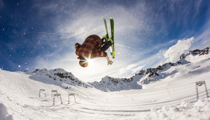 开云体育运营团队_领跑双线 四线并进，阿森纳冠军潜力全面迸发