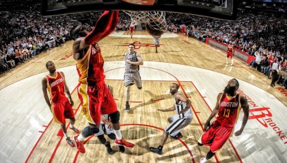 【开云官方】ESPN预测明日雷霆火箭对决，雷霆胜率57.7%稍占上风