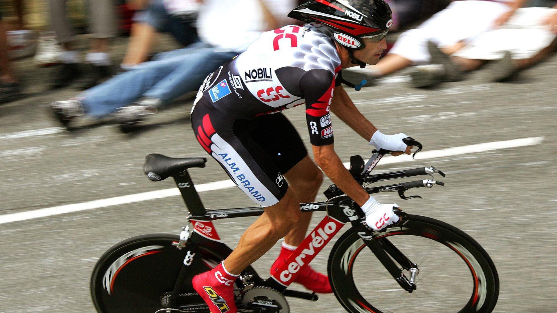 流言澄清！权威记者证实尼克斯本赛季未涉唐斯交易讨论，球队战略重心在于内部挖潜